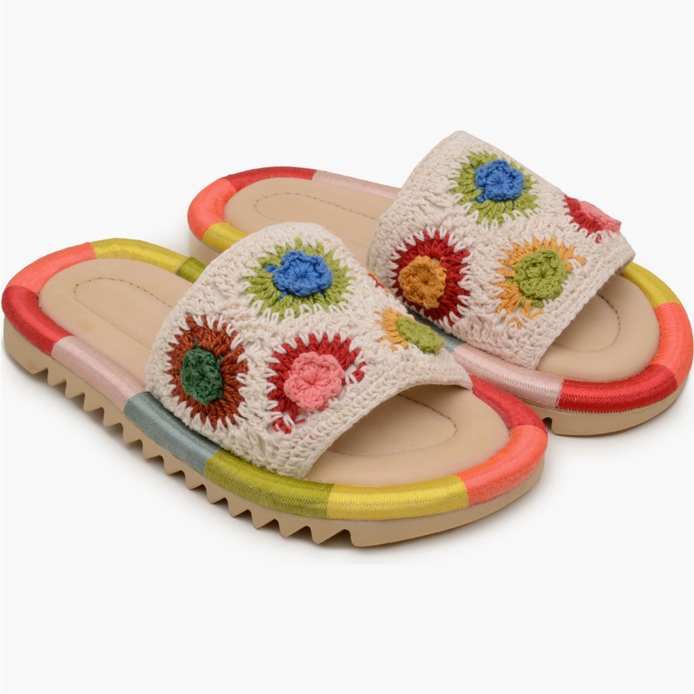 💚🌸Farm Rio Sunset Crochet Slides - Picture 3 of 6